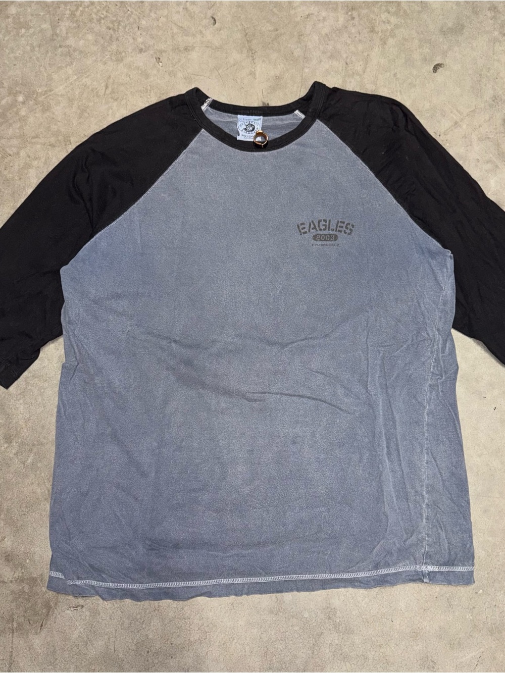 Rare Vintage 2003 Eagles Farewell 1 Tour Shirt Size XL Baseball Sleeves